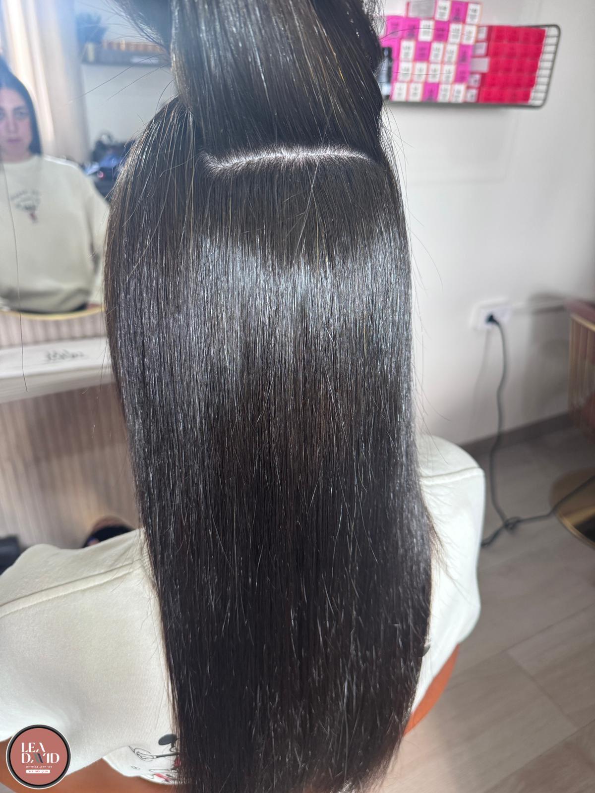 שיער אחרי ההחלקה - חלק, בריא ומבריק