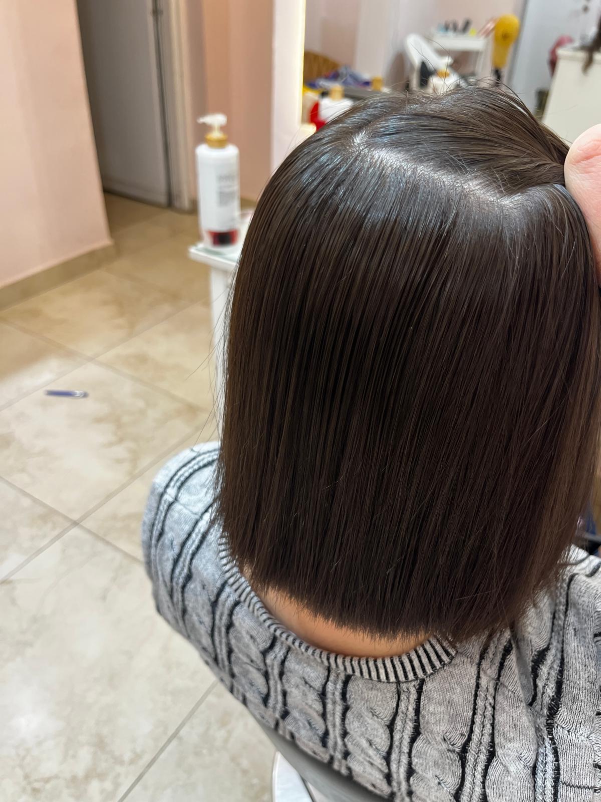 שיער אחרי ההחלקה - חלק, בריא ומבריק